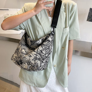 Retro Casual Canvas Bag Embroidery Chain Messenger Women Large Capacity Handbags Daily Reusable Armpit Travel Shopping Bags